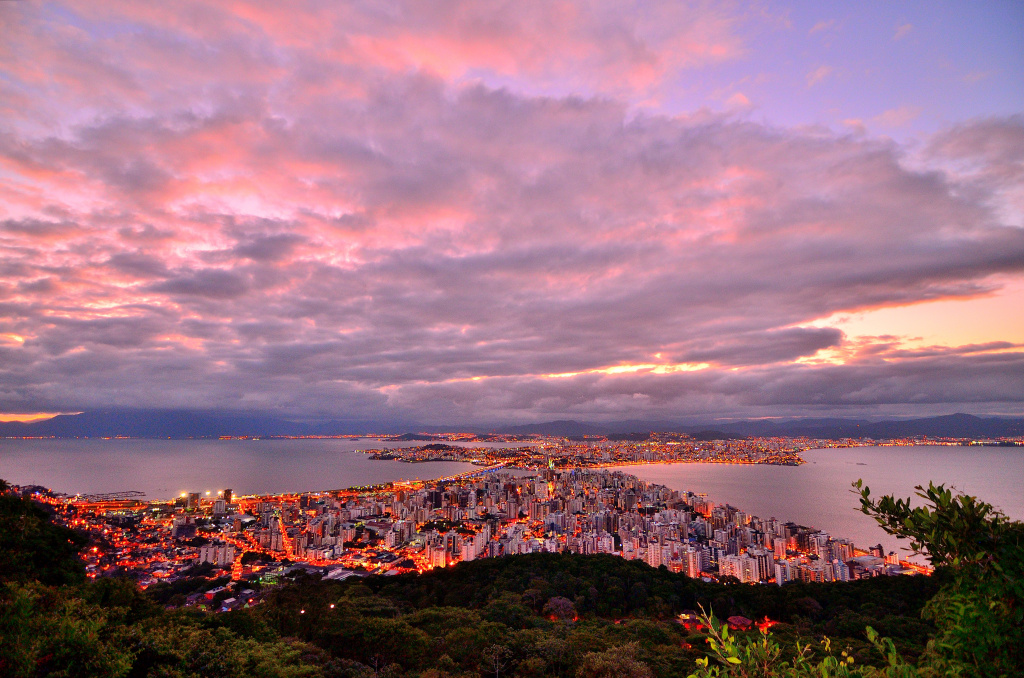photo-of-city-buildings-taken-up-on-the-mountain-during-dusk-155249 (1).jpg photo-of-city-buildings-taken-up-on-the-mountain-during-dusk-155249 (1).jpg