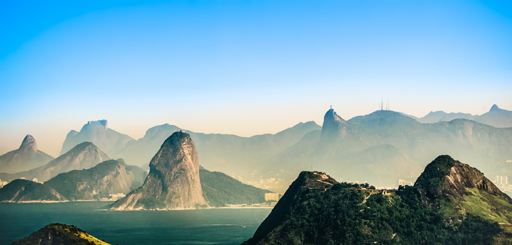 fog-covered-mountains-during-daytime-161212.jpg fog-covered-mountains-during-daytime-161212.jpg