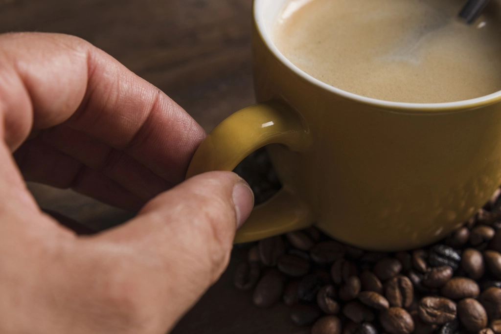 Лоукаф кофе: что это такое и чем он отличается от декафа